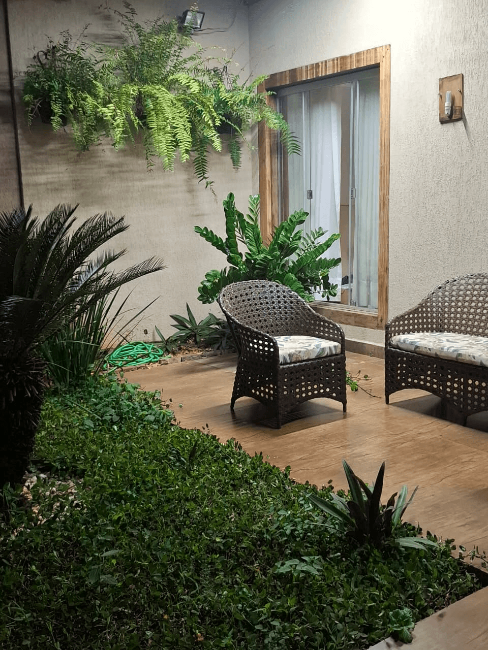 Jardim e área externa do Residencial Bem Estar